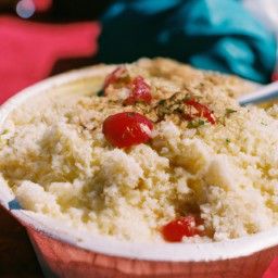 

This delicious vegan balsamic tomato couscous is a light and healthy lunch or salad recipe, filled with Middle-Eastern vegetables and cereals.