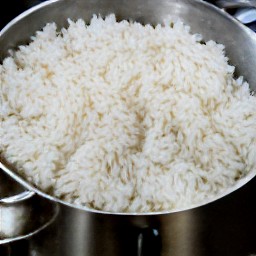 a pot of garam masala rice.