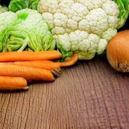 cauliflower florets, peeled and diced onions, sliced carrots, and chopped parsley.