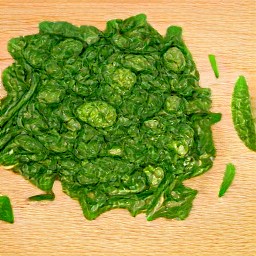 a drained spinach.