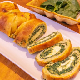 
Feta cheese, onions, spinach, breadcrumbs and eggs make a delicious soy-free European snack - the cheese and spinach rolls in puff pastry!