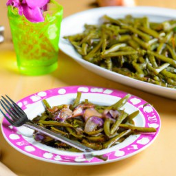 

This delicious vegan, gluten-free, eggs-free, nuts-free and soy/lactose free stir fry side dish is made with fresh green beans and warm shallots.