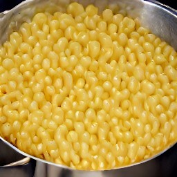 cooked macaroni pasta.