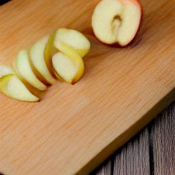 the apples are sliced.