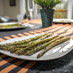 

Deliciously seasoned grilled asparagus, a vegan and allergen-free side dish made of the freshest vegetables.