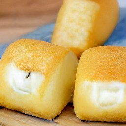 the twinkies cut in half.