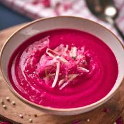 

This vegan, gluten-free, eggs-free, nuts-free and lactose free beetroot and apple sweet soup is a delicious summer dinner or side dish that makes for a healthy and flavorful meal.