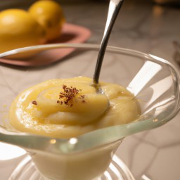 

Lemon cream is a delicious, nutritional gluten-free, eggs-free, nuts-free and soy-free no cook pudding made with Greek yogurt for an enjoyable dessert.