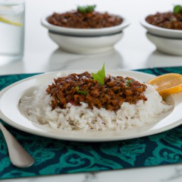 

Honey baked lentils are a delicious and nutritious gluten-free, egg-free, nut free, lactose-free lunch option made with wholesome lentils, sweet honey and fluffy white rice.
