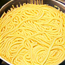 spaghetti that has been cooked for 10 minutes.