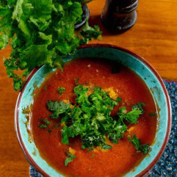 

This delicious vegan and gluten-free tomato and red lentil soup is a perfect dinner option that is free from nuts, eggs, and lactose. Made with onions, vegetable broth, and red lentils for an added nutritious boost!