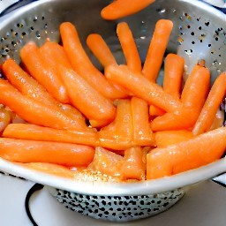 the carrots are drained of water.