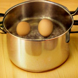a cooked dish that has been set aside to cool for 15 minutes.