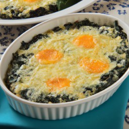

This gluten-free and soy-free cheesy baked eggs with spinach and pesto is an European brunch delight, made with creamy whipping cream, eggs, vegetables and baking.