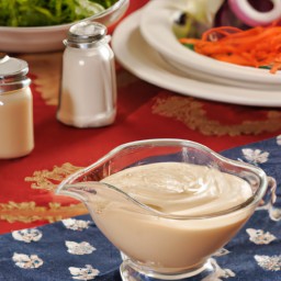 

Ranch dressing is a perfect, no-cook combination of mayonnaise and herbs that's free from gluten, nuts, and lactose - perfect for those with dietary restrictions!