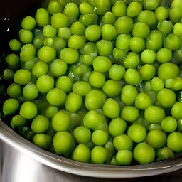 cooked peas.