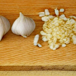 garlic that has been peeled and chopped.