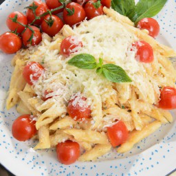 

This delicious European-Italian nuts and soy free lunch of whole wheat penne pasta and fresh cherry tomatoes is sure to tantalize your taste buds!