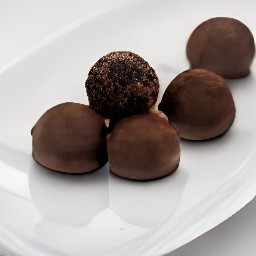 balls of oreo mixture.