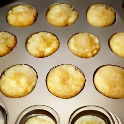 the muffin mixture will fill 2/3 of a muffin tin.