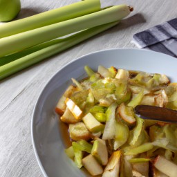 

This delicious side dish is a gluten-free, egg-free, nut-free and soy-free sauté of apples and leeks that's sure to delight!