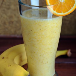 

This delicious, nutritious smoothie is gluten-free, eggs-free, nuts-free and soy free. Made of rolled oats and fresh oranges and frozen banana it's the perfect healthy treat!