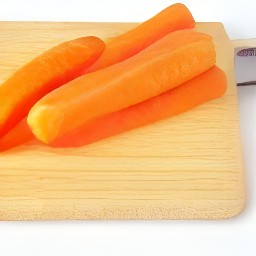peeled carrots.