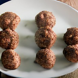1.5 inch balls of beyond beef mixture, which used as patties.