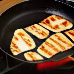 the non-stick frying pan will no longer be heated, and the cheese will not be fried.