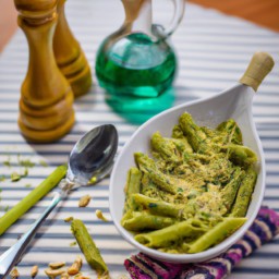 

This delicious and eggs-free, soy-free European lunch dish is made of penne pasta, zucchini, onions, sour cream, parmesan cheese and Italian bread. It's a perfect combination!